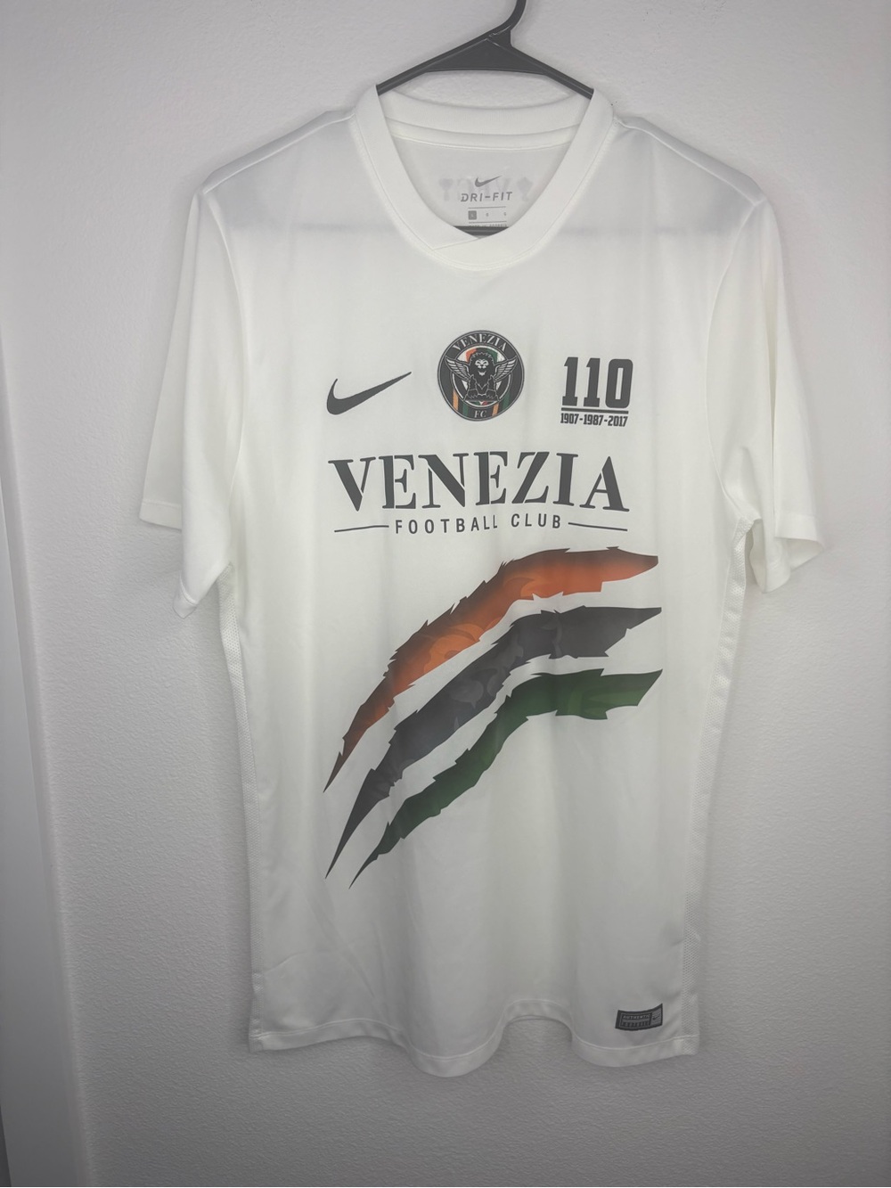 Nike Venezia FC 2017-2018 Away Jersey Men’s Size L